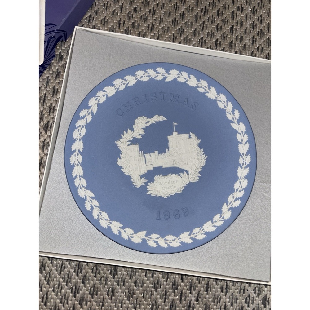 Set of 3 Wedgwood 1969-1971 White Jasper  Christmas Plates Trafalgar Square NEW